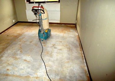Förarbete/borttagning av gammalt golv